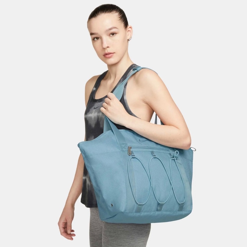 Nike One Women's Training Tote Shoulder Bag (18L)